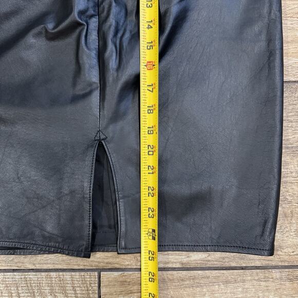 Black Leather Pencil Skirt Womens size 10 Lined Back Zipper & Slit - Picture 5 of 11